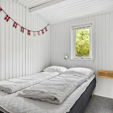 Dom wakacyjny Gorgeous In With Sauna *